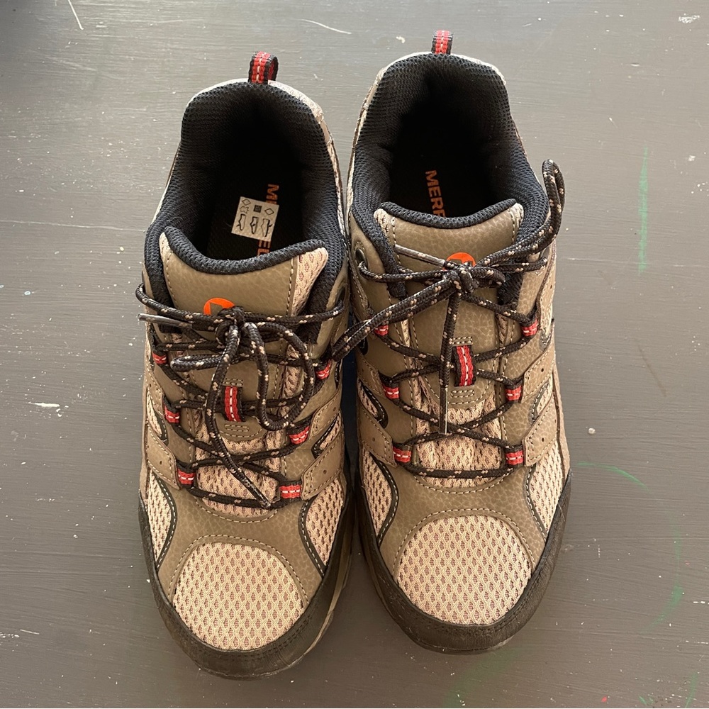 Boys Merrel hiking shoes